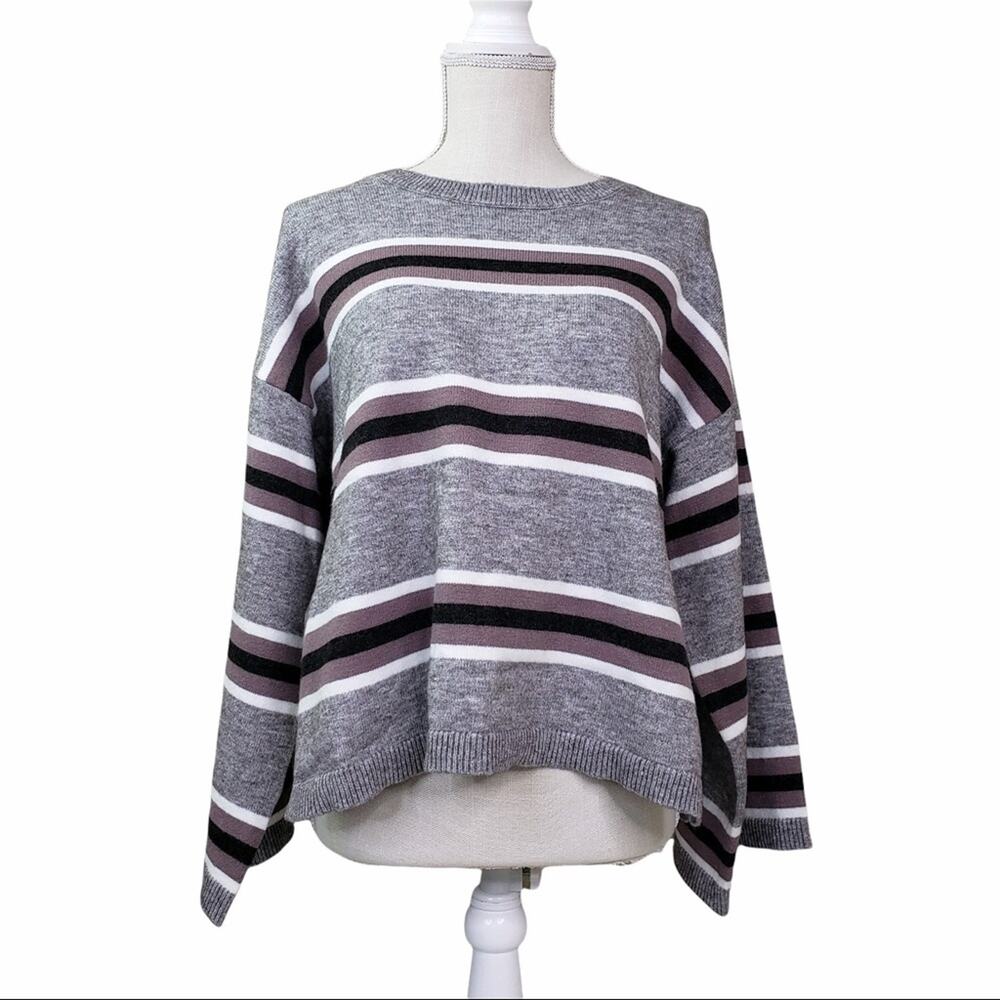 Cupcakes and Cashmere Amour Stripe Bell Sleeve Sweater Size Medium NEW - Picture 3 of 12